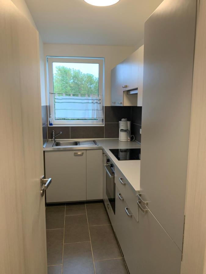 Aparthotel Werftstrasse 9A Kiel Esterno foto