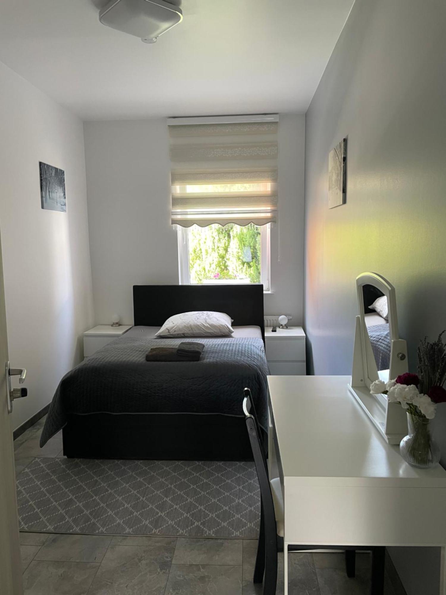 Aparthotel Werftstrasse 9A Kiel Esterno foto